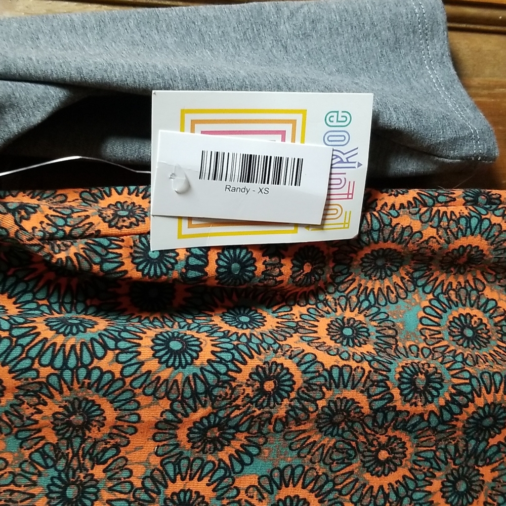 Lularoe Randy Shirt size extra small - Picture 4 of 6